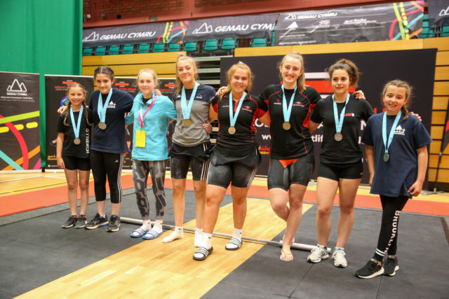 Girls Gemau Cymru 2019 Codi Pwysau 0235 gan Irfon Bennett